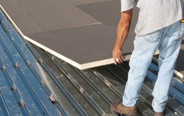 benefits of insulating Eals flat roofing